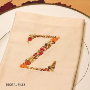 Machine embroidery LETTER Z Uppercase 3"/7,5 cm Thanksgiving Font Autumn Leaves, acorns, pumpkins and apples - Ricamo Broderie Stickdatei