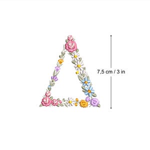Maschinenstickerei Buchstabe ∆ DELTA 7,5 cm zierlich geblümt Heirloom Sorority Monogramm Monogramm Broderiemaschine Stickdatei Ricamo macchina