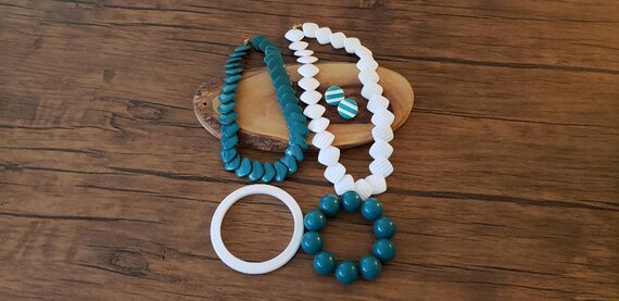 Vintage Teal and White Jewelry Set, Vintage Jewel… - image 9