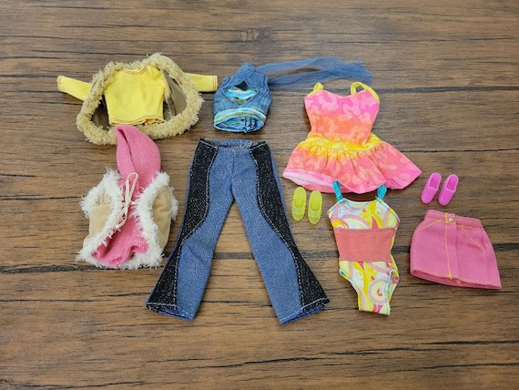 Vintage Barbie Clothes, 90s Barbie Clothes, 2000s Barbie Clothes, 90s  Barbie, 2000s Barbie, Pink and Yellow Barbie Clothes, Vintage Barbie 