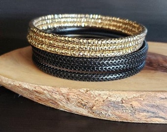 Vintage Black and Gold Bangle Stack, Bangle Stack, Bangle Set, Vintage Bangles, Black and Gold Bangles, 80s Bangles, Black Bangles, Gold