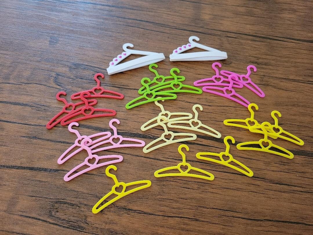 Vintage Barbie Hangers, Vintage Barbie Accessories, Vintage Barbie