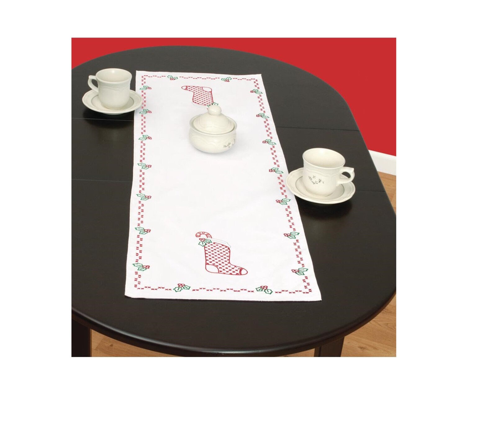 JACK DEMPSEY Stamped Embroidery & Cross Stitch Dresser Scarf Etsy