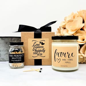 Future Mr and Mrs Candle -Custom Engagement Gift for Couple - Gift for Her - Engagement Party Gift - Bridal Shower Gift - Bride to Be