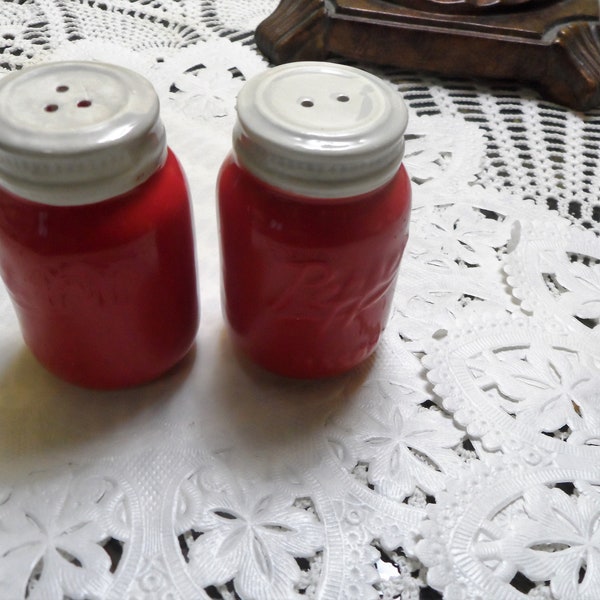 Red Mason Jars Salt & Pepper shaker