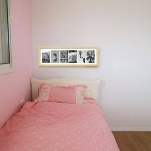 Pu&ograve; includere: Una camera da letto con pareti rosa, un letto con biancheria da letto rosa e una cornice multipla sopra il letto. La cornice contiene diverse immagini in bianco e nero. Una finestra &egrave; visibile sul lato sinistro della stanza.