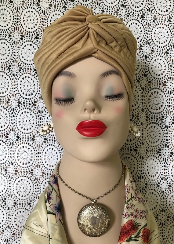 Vintage style pleated turban in several colours - Gem display picture 1