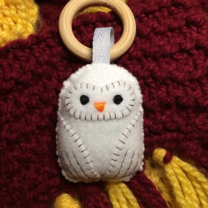 Snowy Owl Felt Rattle