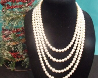 The Queen of Pearls Necklace