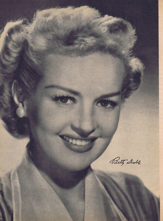 Betty Grable Classic 1940s Magazine Picture
