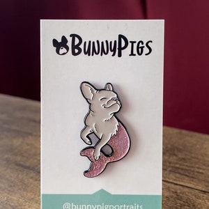Merdog Frenchie - Pin de esmalte con BRILLO: ¡3 opciones de color!