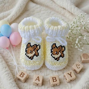 Botitas de bebé tejidas inspiradas en Eevee * Pantuflas de bebé hechas a mano * Zapatos de cuna que se quedan puestos * Lindo regalo para baby shower * Conjunto para recién nacido que vuelve a casa