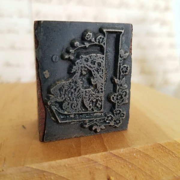 Fancy Letter L Metal & Wood Letterpress Printers Block Typography  1 1/4" x 1 1/8"