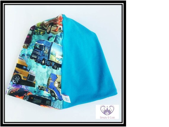 Kleinkindblaue schaeume