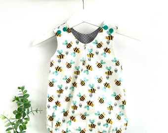 Cute bee baby romper for newborn, Handmade 1st Bee Day Romper, Going home hospital outfit, Bee photo shoot outfit, New baby boy girl gift