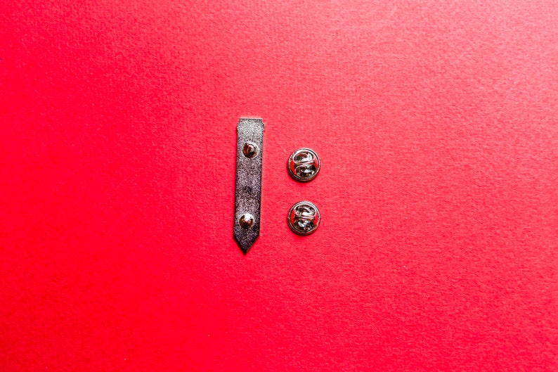 Emaille Pin of a pencil Small Broche badge risoprint pins harde emaille pin Teuntje Fleur geometric smiley pin image 4