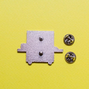 Emaille Pin of a risograph Small Broche badge risoprint pins harde emaille pin Teuntje Fleur geometric smiley pin image 7