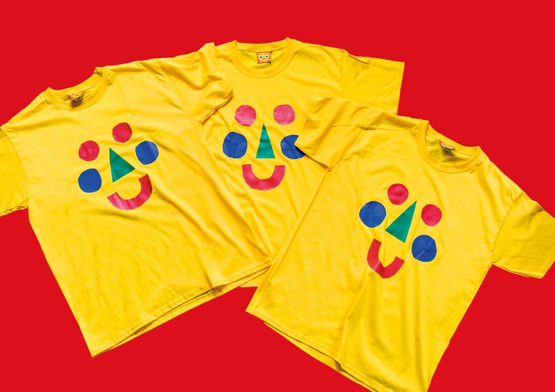 T-shirt Happy Face Handemade, Iron print t-shirt, Illustrations, Silkcreen, smiley t-shirt, handemade t-shirt imagen 2