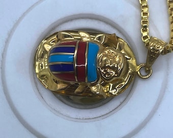 Egyptian Hallmark 18 Karat Gold Fascinating pendant Egypt Pharao's Scarab Beetle one of a kind colors