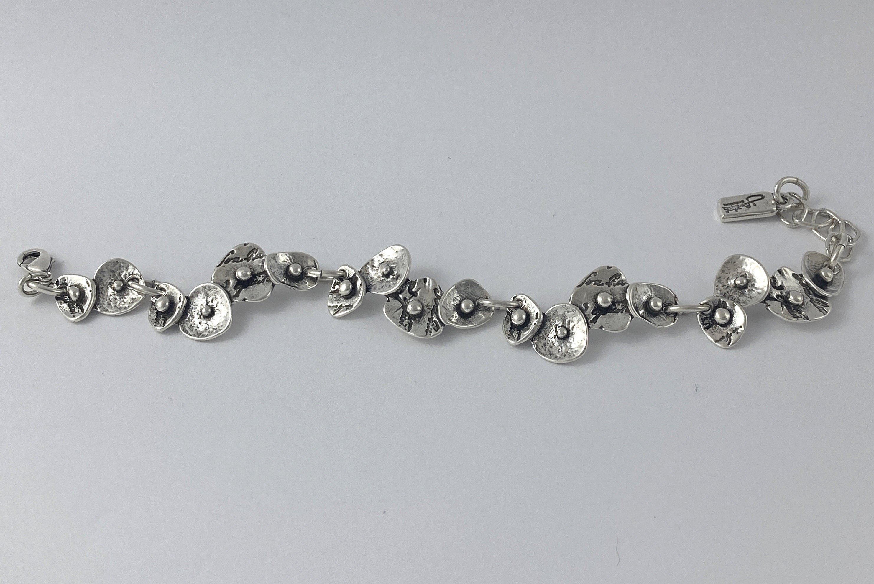 Bracelet En étain Argenté Et émail Rouge Biche De Bere - Édition Limitée N°33/147