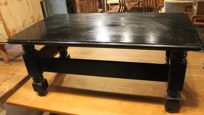 Black Pine Coffee Table, How To Paint A Pine Coffee Table Black