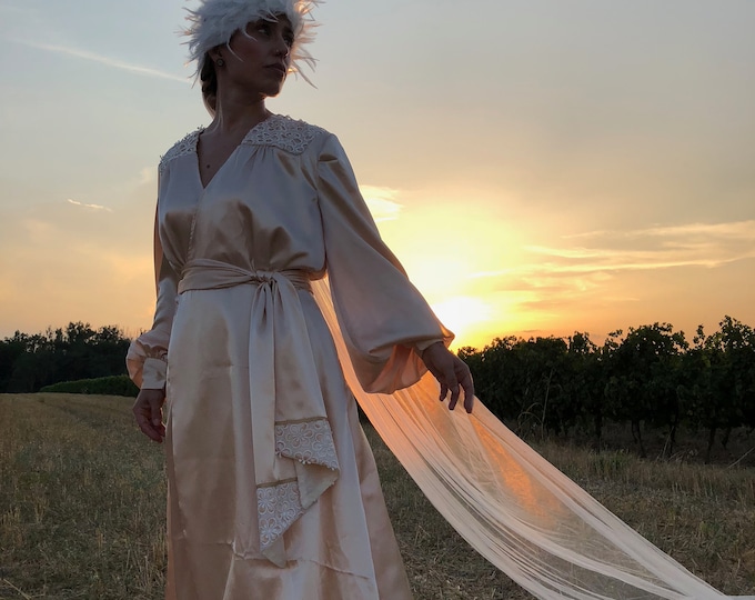1930's style robe wedding dress
