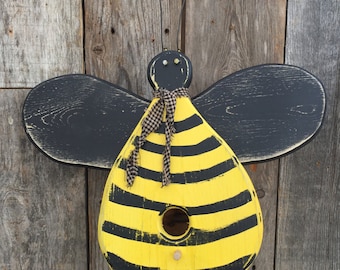 Bumble Bee Birdhouse