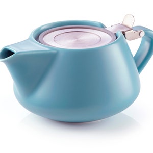 Teapot for loose leaf tea. image 3