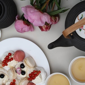 Luxury teaset, a beautiful gift for any occasion. image 1