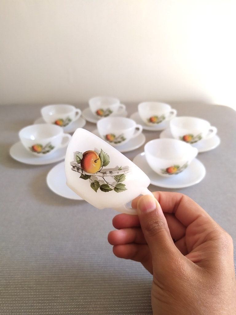 8 tasses Et Sous-tasses