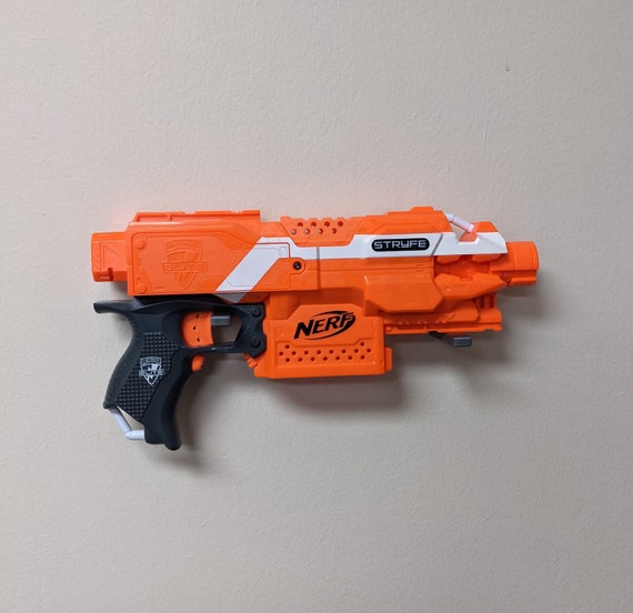 Nerf 壁掛けマウント、エアソフト 壁掛けマウント、ペイントボール