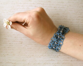 Statement woman bracelet Tatting lace cuff bracelet Valentine's gift for woman Something blue beaded bracelet Tatted jewelry Elegant bangle