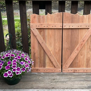 RUSTIC Cedar Saloon Style Wooden Swinging Saloon Doors.      ”unstained”