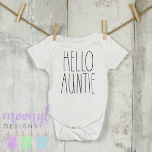 Baby Announcement Onesie®, Pregnancy Announcement Onesie®, Personalized Baby Onesie®, Baby Reveal Onesie®, Custom Baby Onesie®, Hello Auntie