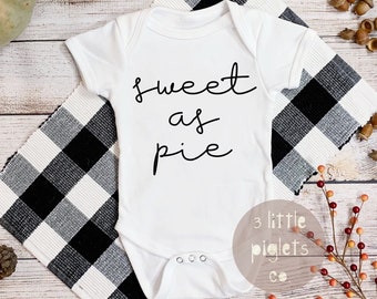 Süß wie ein Kuchen, niedliches Thanksgiving Onesie®, Erstes Thanksgiving-Outfit, Erstes Thanksgiving-Onesie®, süßer Baby-Body®, Herbst-Baby-Outfit