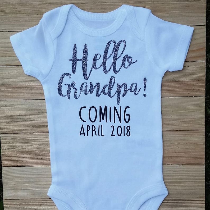 Pregnancy Announcement Onesie\u00ae Unisex Kids/' Clothing Bodysuit Grandpa to Be New Grandparent Hello Grandpa Baby Reveal Coming 2019