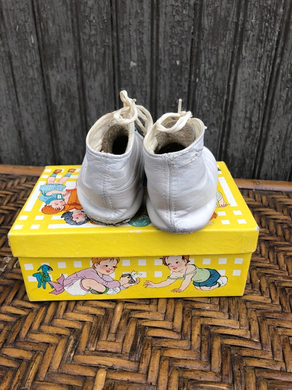 Vintage Baby Shoes, White, Walking Shoes, Crib Sh… - image 5