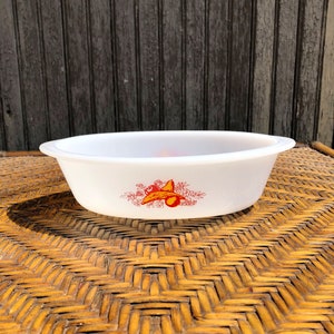 Vintage Glasbake Pan, Casserole, Dish, Glassware, Milk Glass, Pyrex, Corningware, Fruit