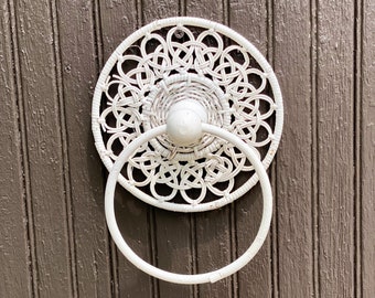 Vintage Towel Holder, Wicker, Ring, Rack, White, Shabby Chic, Farmhouse, Decor