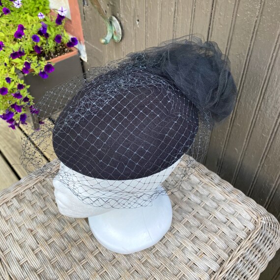 Vintage Pill Box Hat, Black, Fascinator, Womens, Hat, Formal  display picture 1