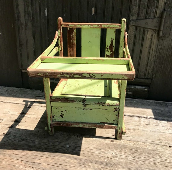 potty chair with tray table