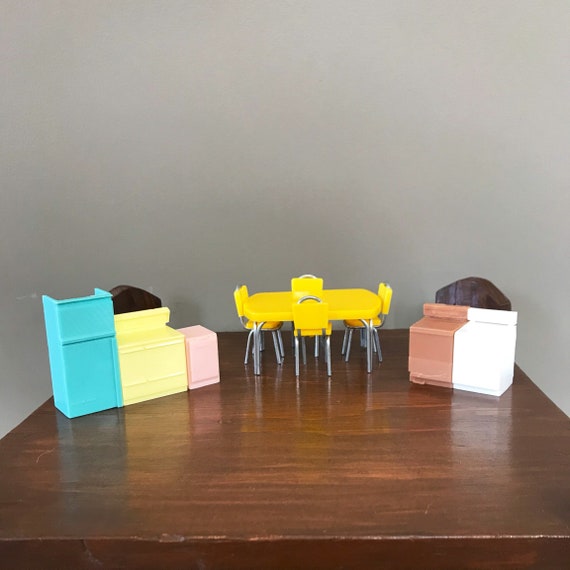 retro dollhouse furniture