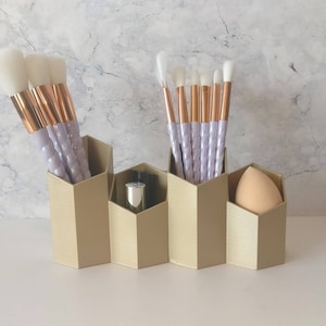 Make up brush pot holder 3D printed geometric | Brush Holder | Make up storage | Make up Organizer | Beauty Blender Holder | Lipstick Holder