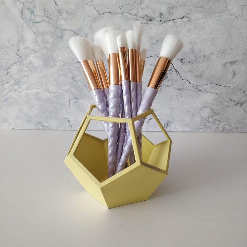 Geometric Make up brush pot / Make up brush holder / Vanity organizer / Make up organizer / 3D printed geometric make up holder Yellow