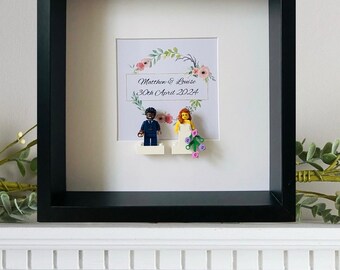 Wedding frame with Personalised mini figures.