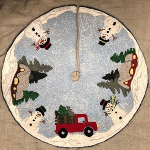 Winter Village 36" Round Tree Skirt from Joan Moshimer's Studio, Rug Hooking Pattern Only on Linen