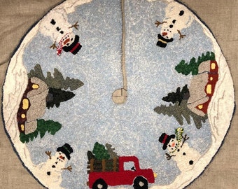 Winter Village 36" Round Tree Skirt from Joan Moshimer's Studio, Rug Hooking Pattern Only on Linen