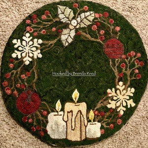 Woodland Wreath Table Topper Rug Hooking Pattern, P is For Primitive Design