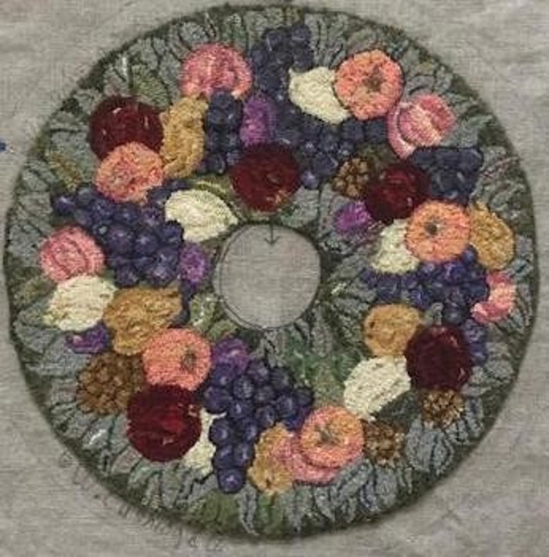 Holiday Wreath The Della Robbia 23 x 23Rug Hooking Pattern Etsy