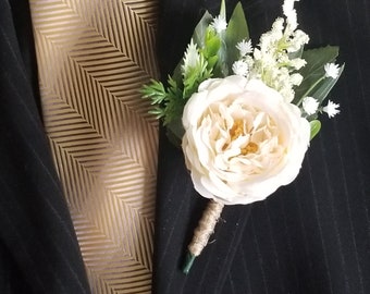 Ivory boutonniere, Ivory wedding boutonniere, Ivory buttonhole, Ivory groom's boutonniere, Ivory wedding flowers